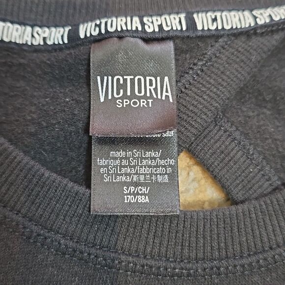 Victoria Sport Open-Back Top with Shorts 2-piece Set - Picture 3 of 16